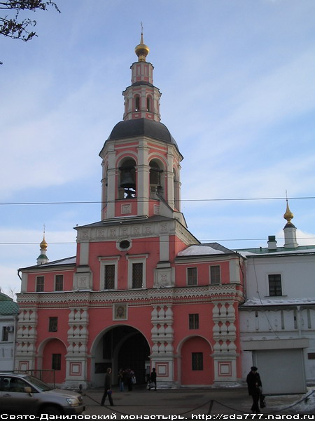 Надвратная церковь Даниила Столпника